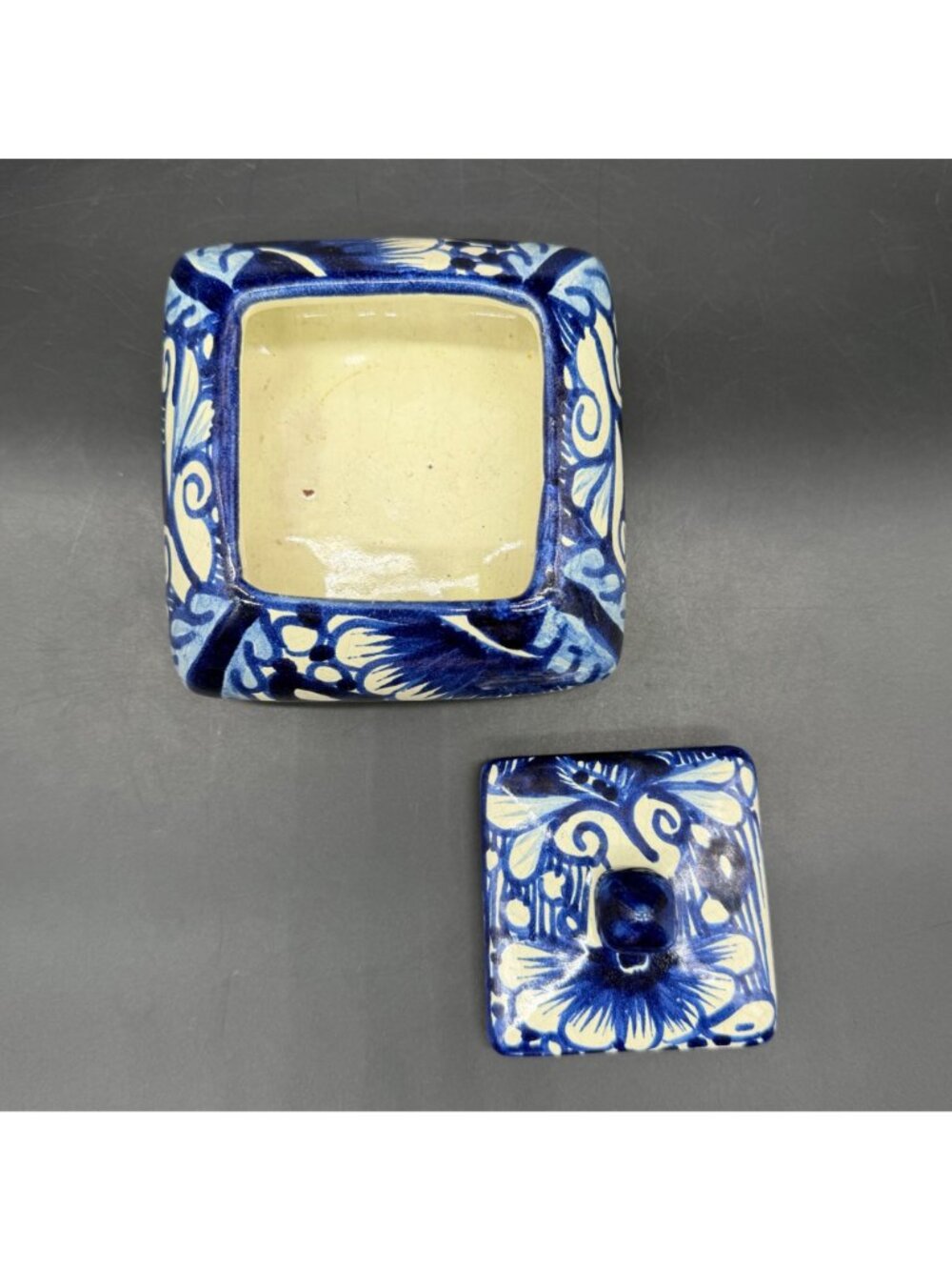 Talavera Mexico Trinket Box Blue Floral Hand Painted Pottery Signed R Venegas - Picture 6 of 13